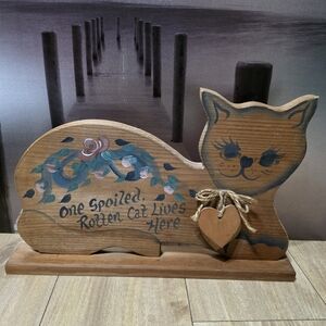 Wooden Cat Decor with Heart Accent Vintage